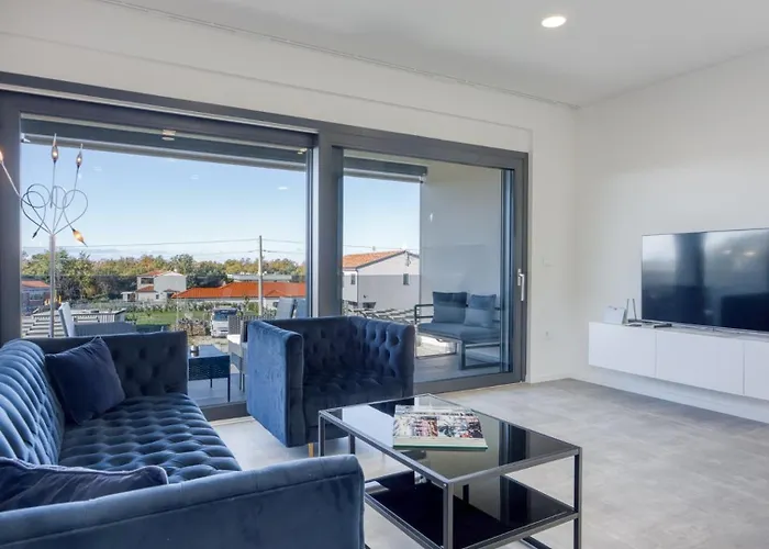 Adria 4 By Guide * Porec