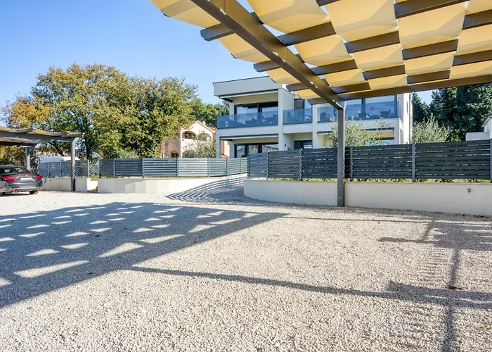 Adria 4 By Guide Apartman *