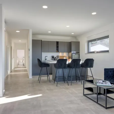 Apartment Adria 4 By Guide Porec