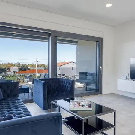 Adria 4 By Guide * Porec