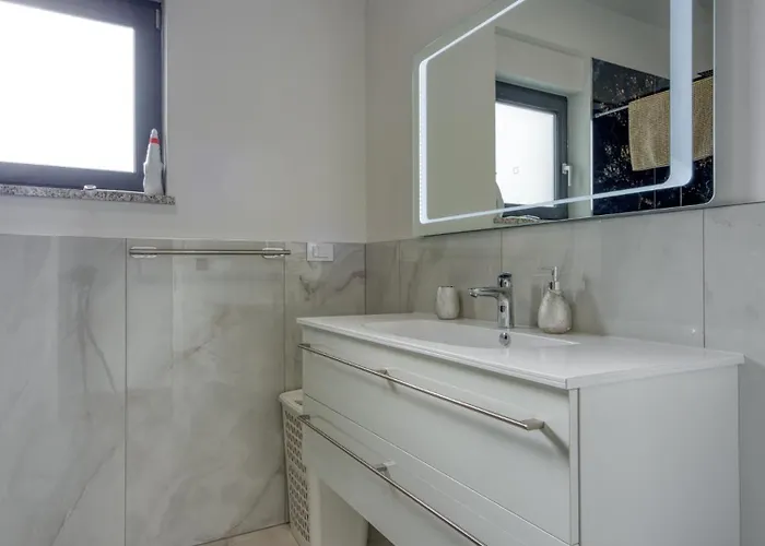 Apartment Adria 4 By Guide